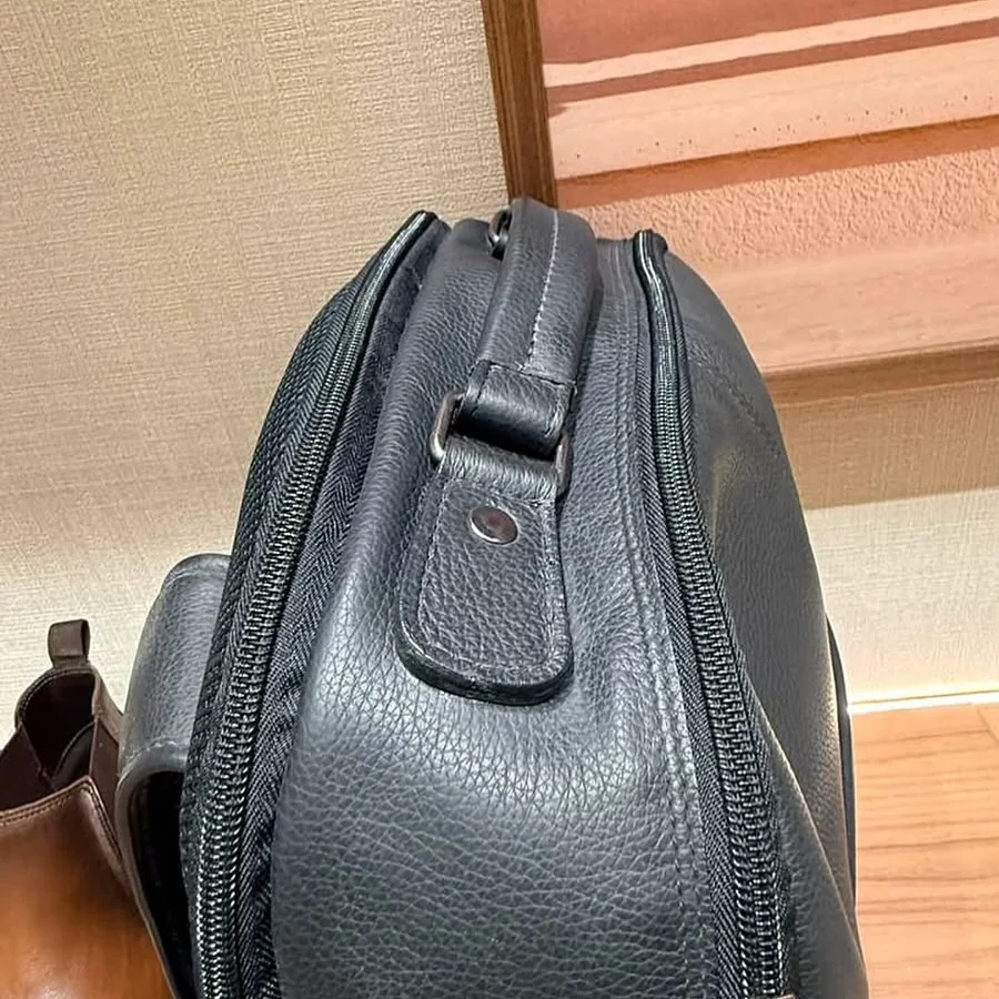 Mochila de cuero genuino